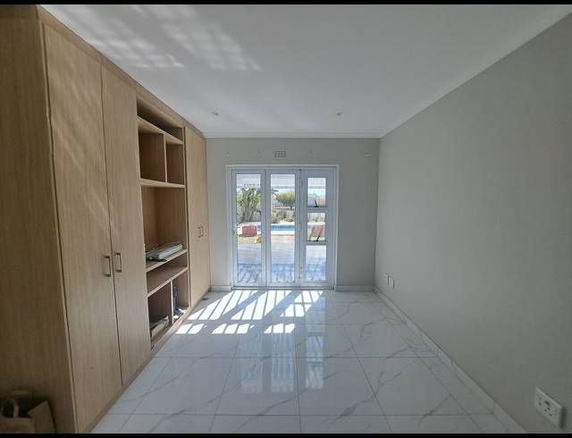 3 BEDROOM GATED ESTATE TO LET IN SUNNINGDALE